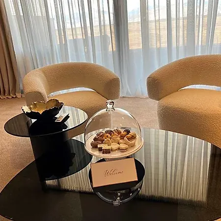 Aria Hotel